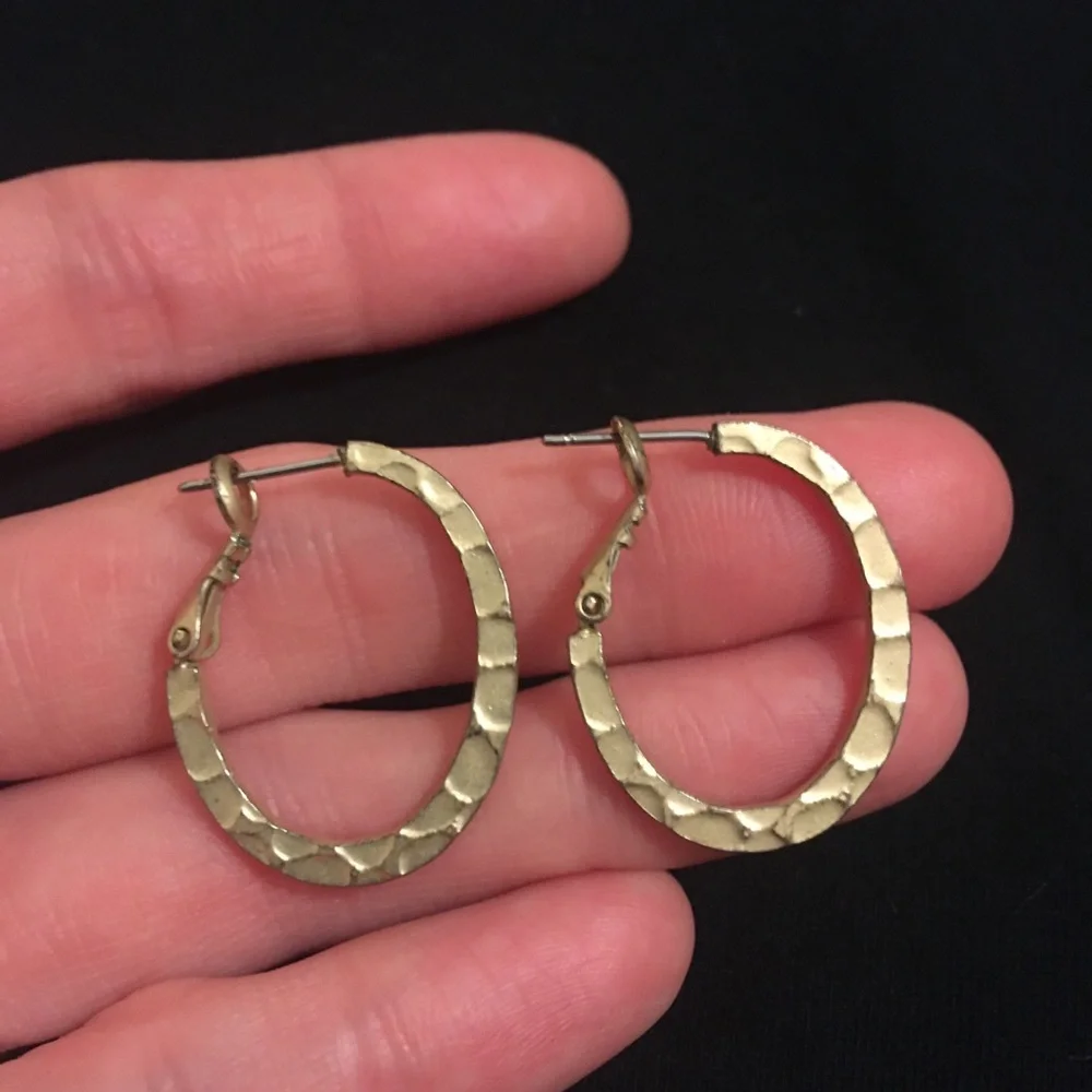 Vintage Gold Tone Hoop Earrings